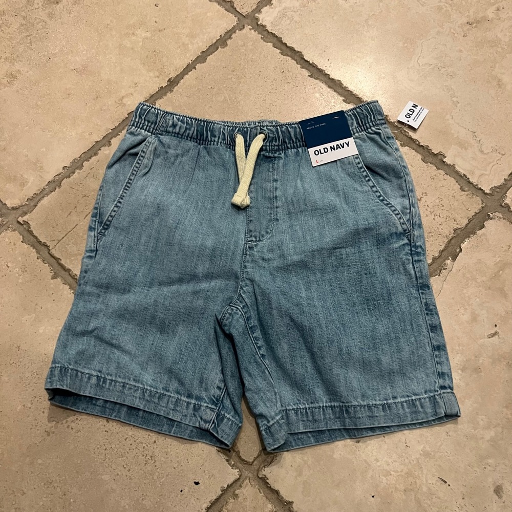 NWT Old Navy Boys 10 Light Wash Denim Pull On Shorts Size L Above The Knee